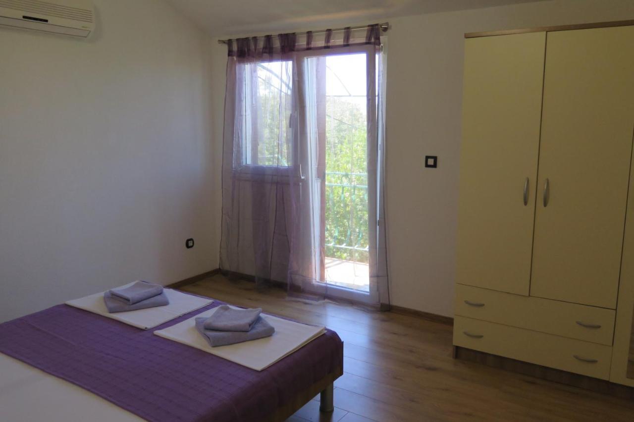 Lumbrela Apartments Starigrad Paklenica Eksteriør bilde