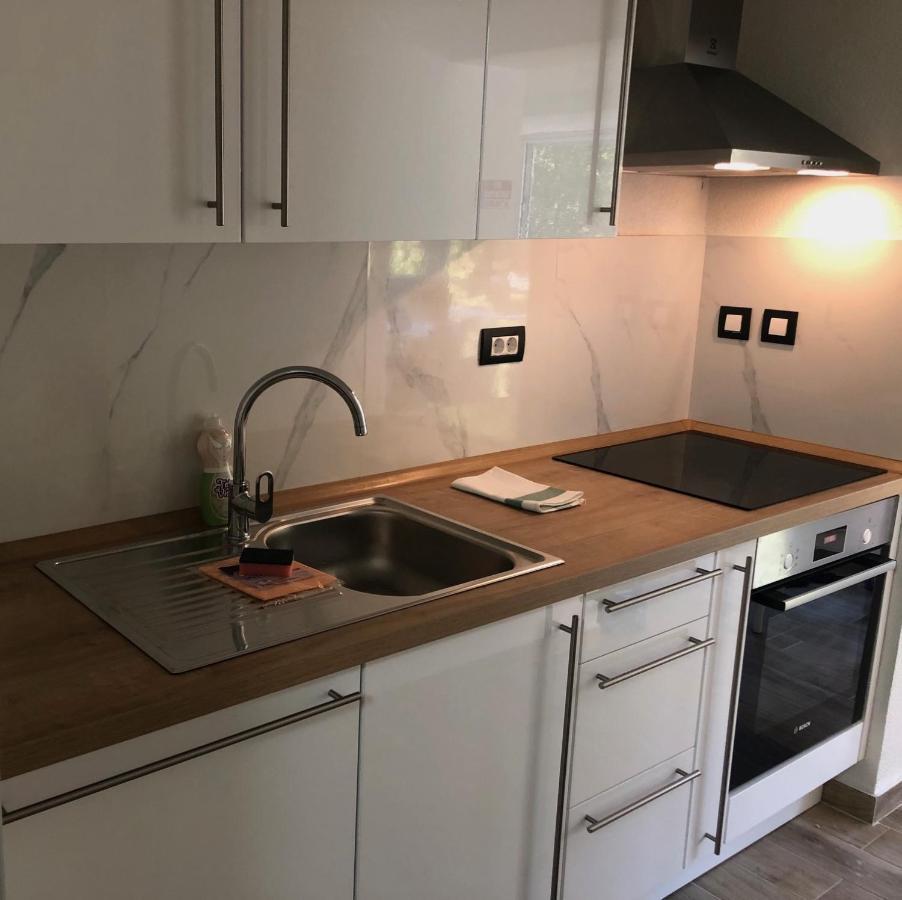 Lumbrela Apartments Starigrad Paklenica Eksteriør bilde