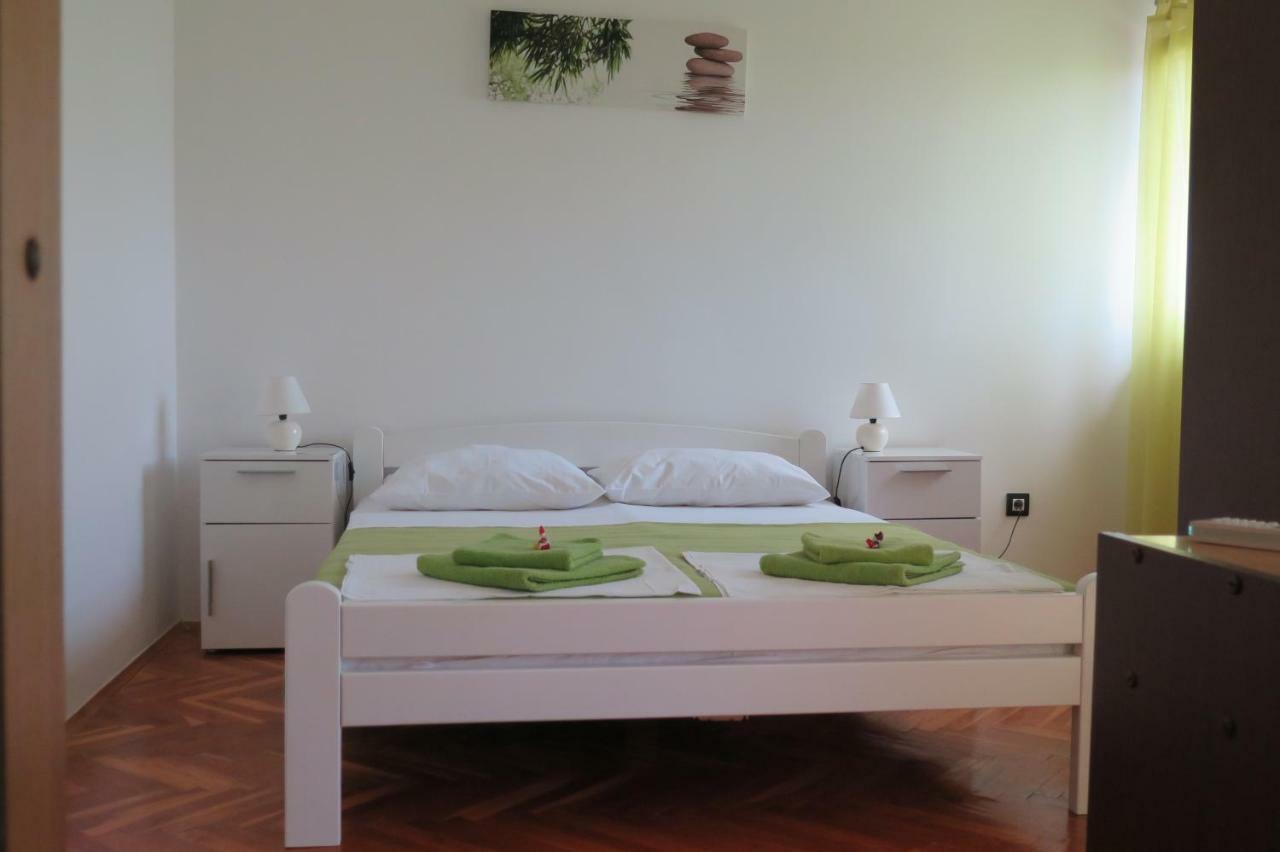 Lumbrela Apartments Starigrad Paklenica Eksteriør bilde